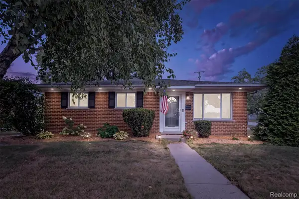 908 Elmsford Drive, Clawson, MI 48017