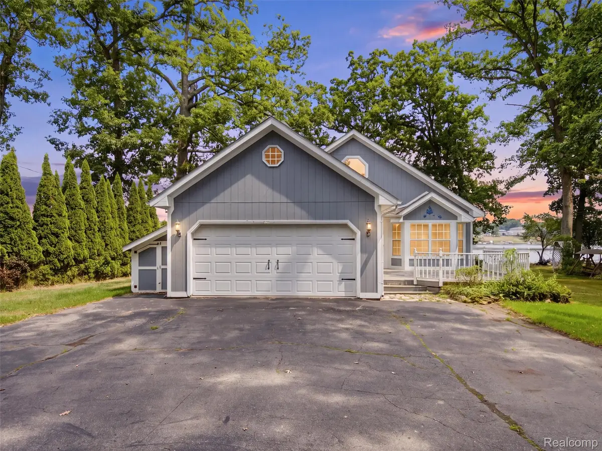 8954 Patrick Drive, Davisburg, MI 48350 - #1