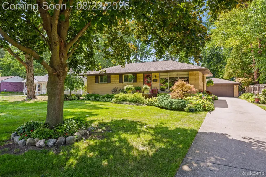 15861 Foch Street, Livonia, MI 48154 - #3