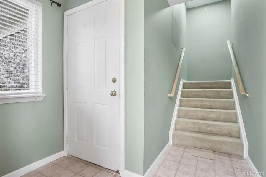 862 Amanda Lane, Pontiac, MI 48340 - #3