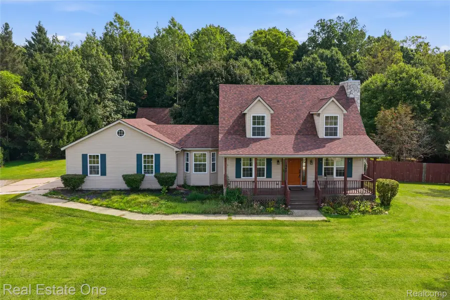 242 Darvale Drive, Howell, MI 48843 - #2