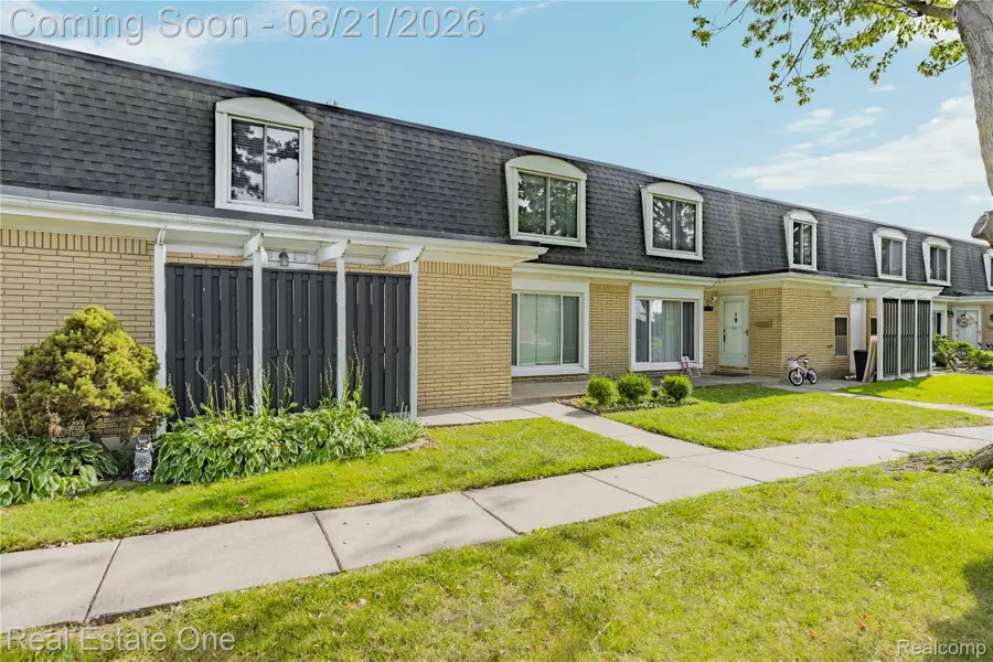 29888 City Center Drive #4, Warren, MI 48093 - #3