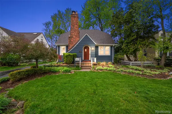 1368 Cedar Drive, Birmingham, MI 48009