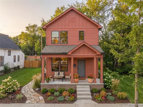1523 Holcomb Street, Detroit, MI 48214