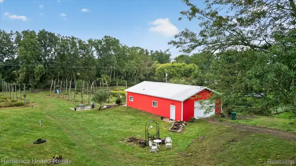 7715 S Durand Road, Durand, MI 48429