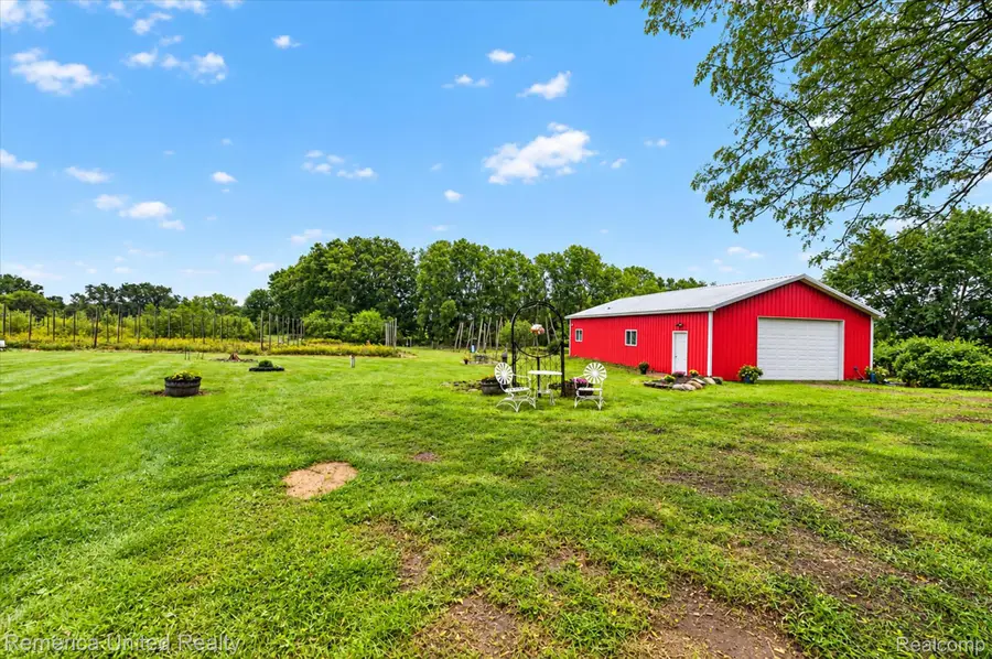 7715 S Durand Road, Durand, MI 48429 - #2