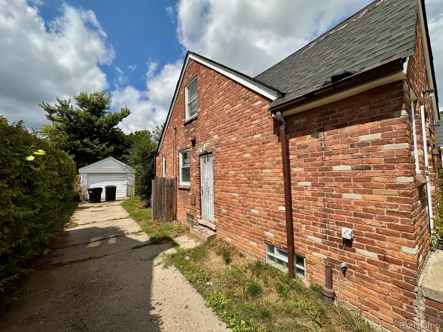 15821 Ferguson Street, Detroit, MI 48227 - #2