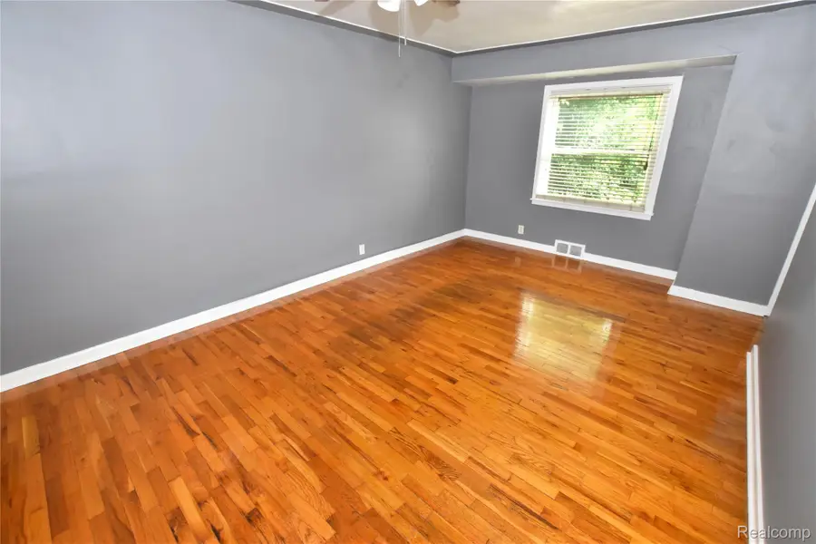 3606 Dale Avenue, Flint, MI 48506 - #2