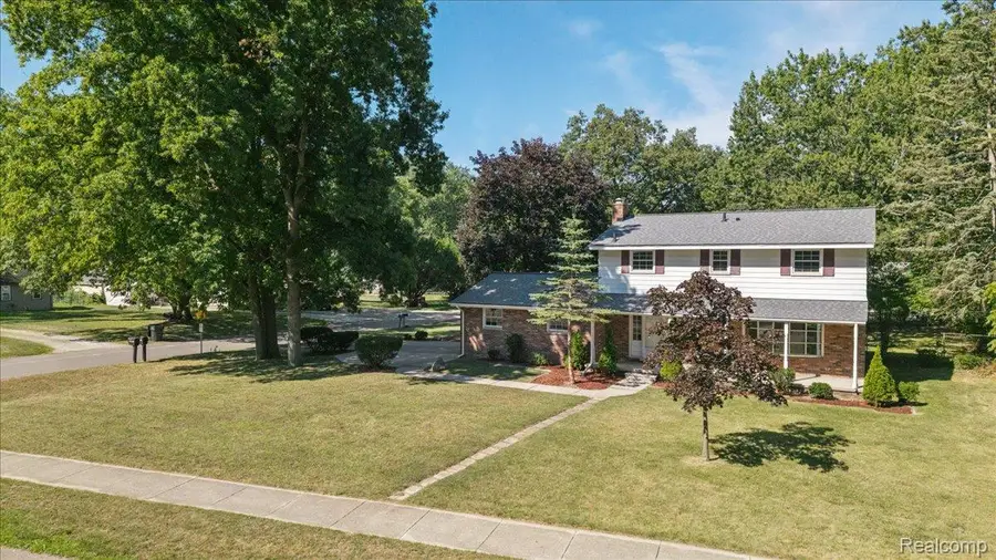 2260 S Harvey Avenue, Westland, MI 48186 - #2