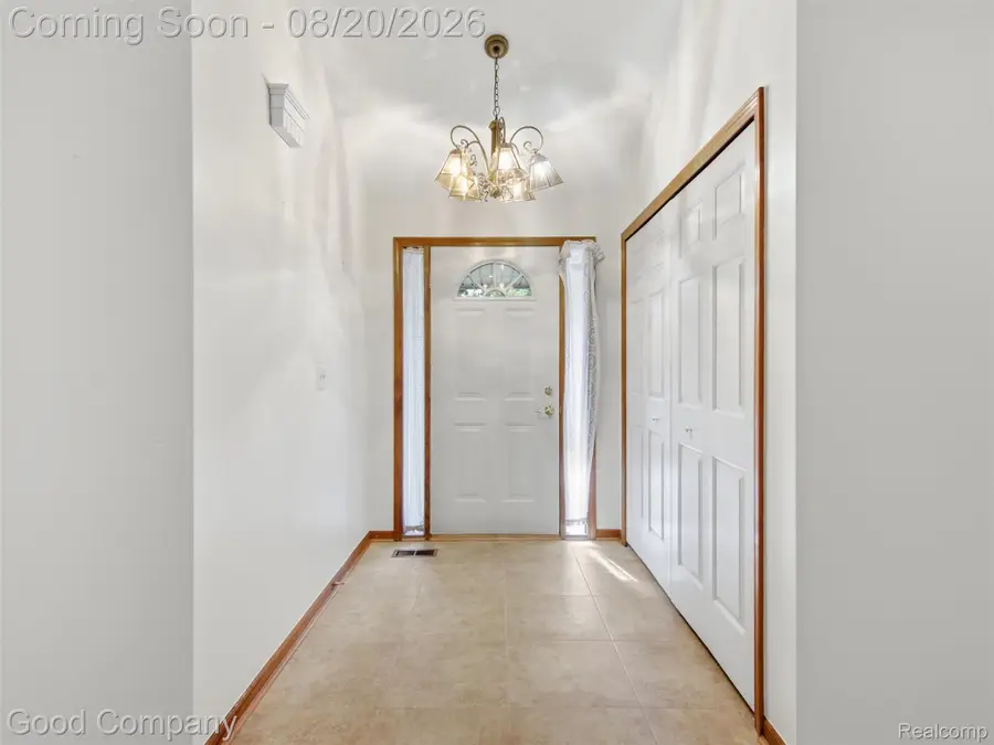 48582 Penrose Lane, Macomb, MI 48044 - #2