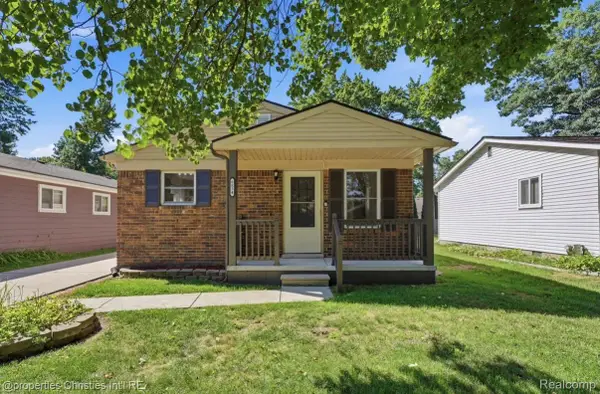 8834 Janis Street, ShelbyTwp, MI 48317