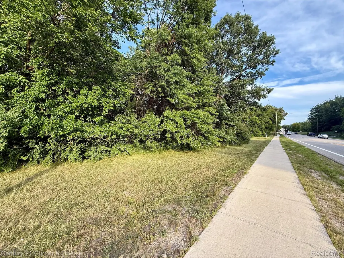 01 Wayne Rd Wayne, Romulus, MI 48174 - #1