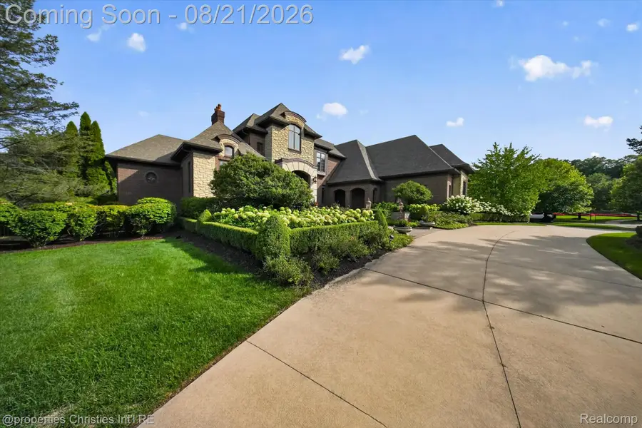 47825 Bellagio Drive, Northville, MI 48167 - #2