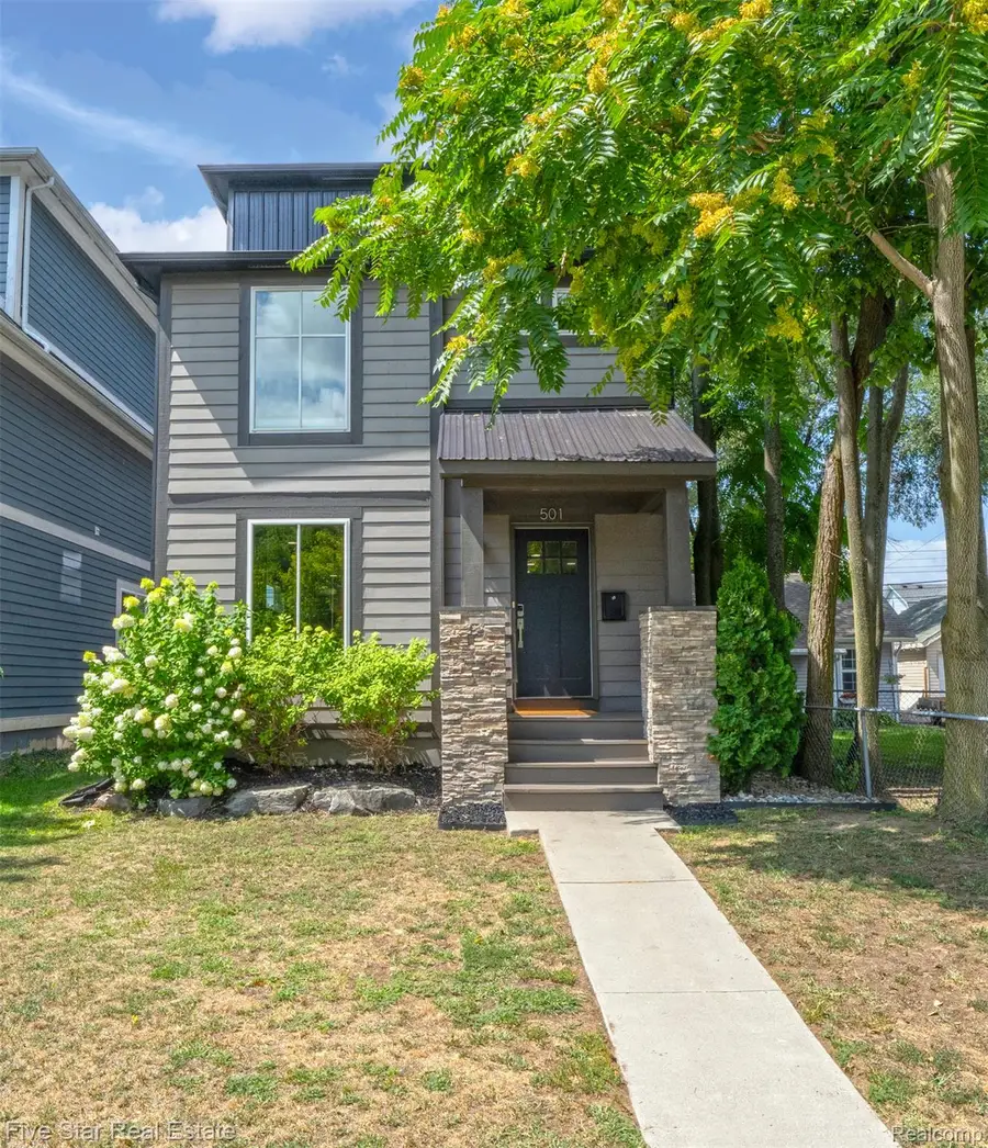 501 N Center Street, Royal Oak, MI 48067 - #2