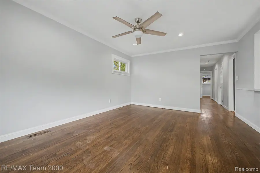 4467 Pardee Avenue, Dearborn Heights, MI 48125 - #3