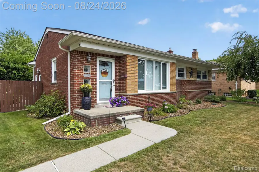 9072 Denne Street, Livonia, MI 48150 - #2