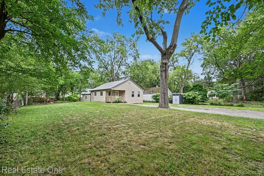 3630 Highland Boulevard, Highland, MI 48356 - #2