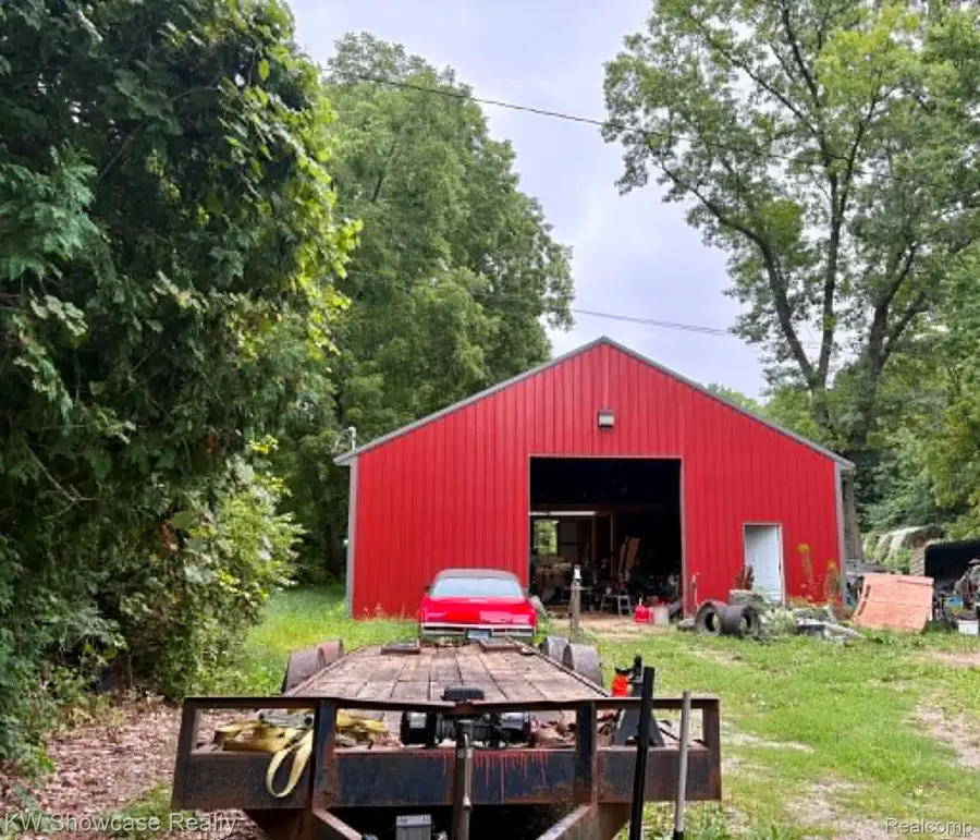 4949 Clarkston Road, Clarkston, MI 48348 - #2