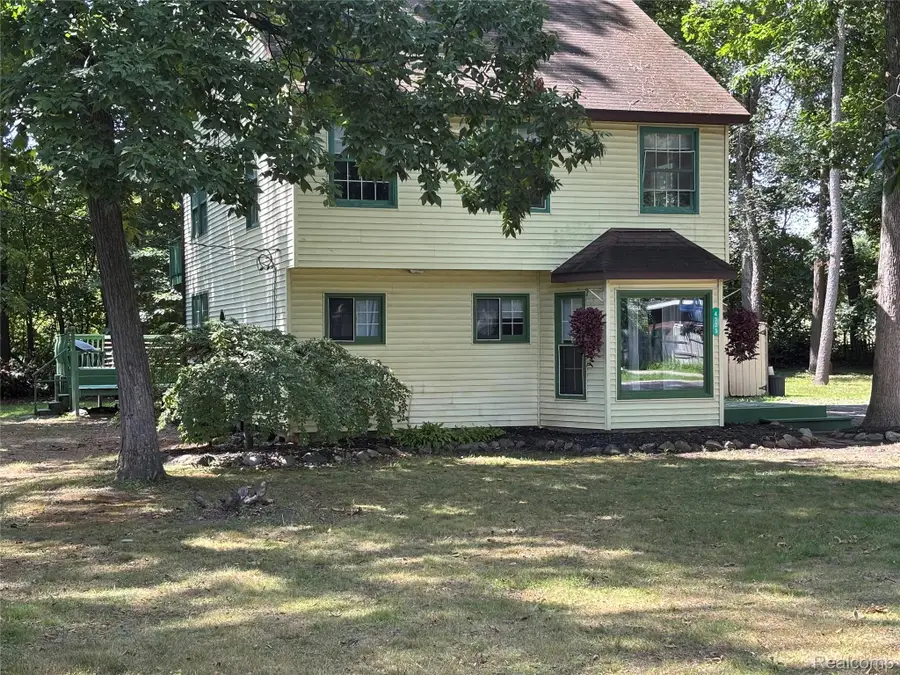 4725 Hickory Drive, Highland, MI 48356 - #2
