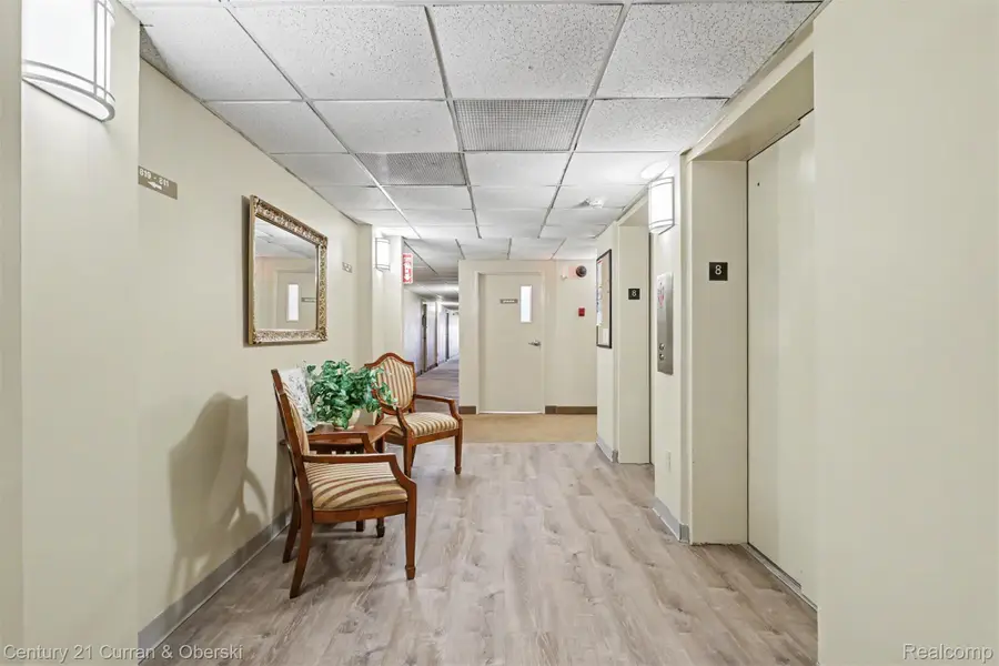 21800 Morley Avenue #815, Dearborn, MI 48124 - #3