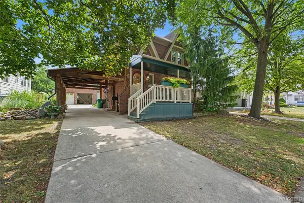 22454 Virginia Avenue, Eastpointe, MI 48021