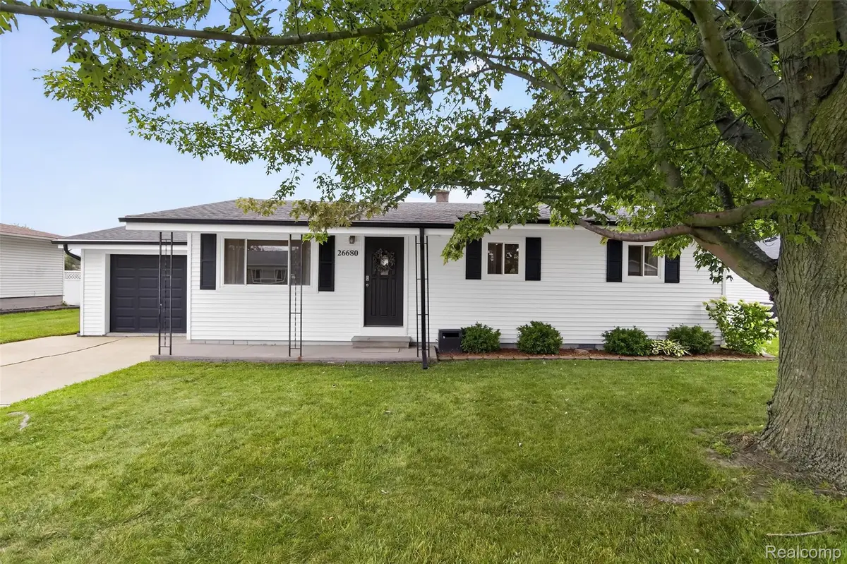 26680 Emma Avenue, Flat Rock, MI 48134 - #1