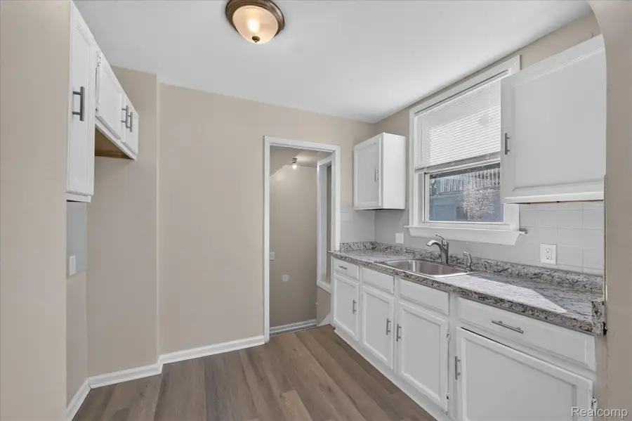 5260 University Place, Detroit, MI 48224 - #2