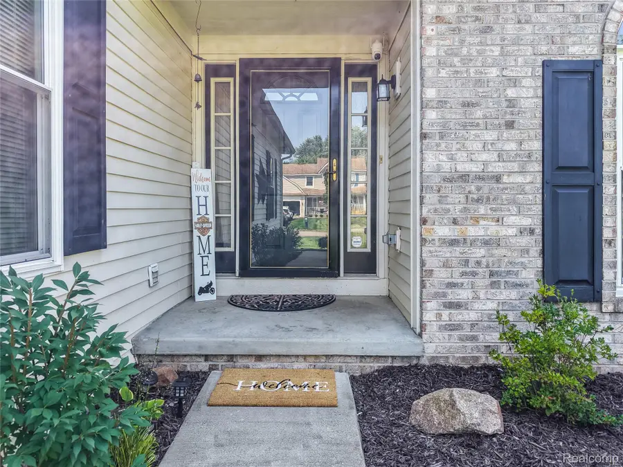 2905 Saddlebrook Court, Pinckney, MI 48169 - #2