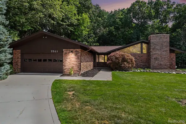 7511 Tiverton Court, WestBloomfield, MI 48322