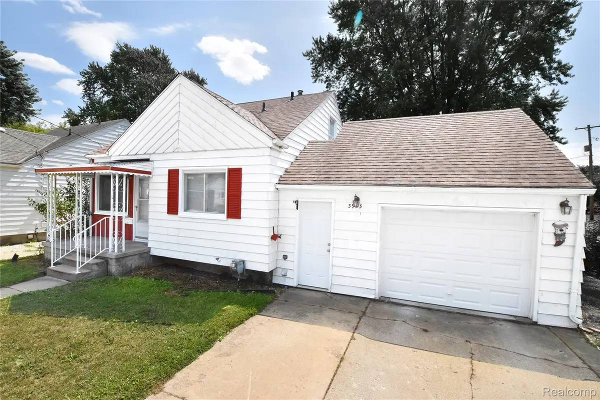 3933 Clairmont Street, Flint, MI 48532 - #1