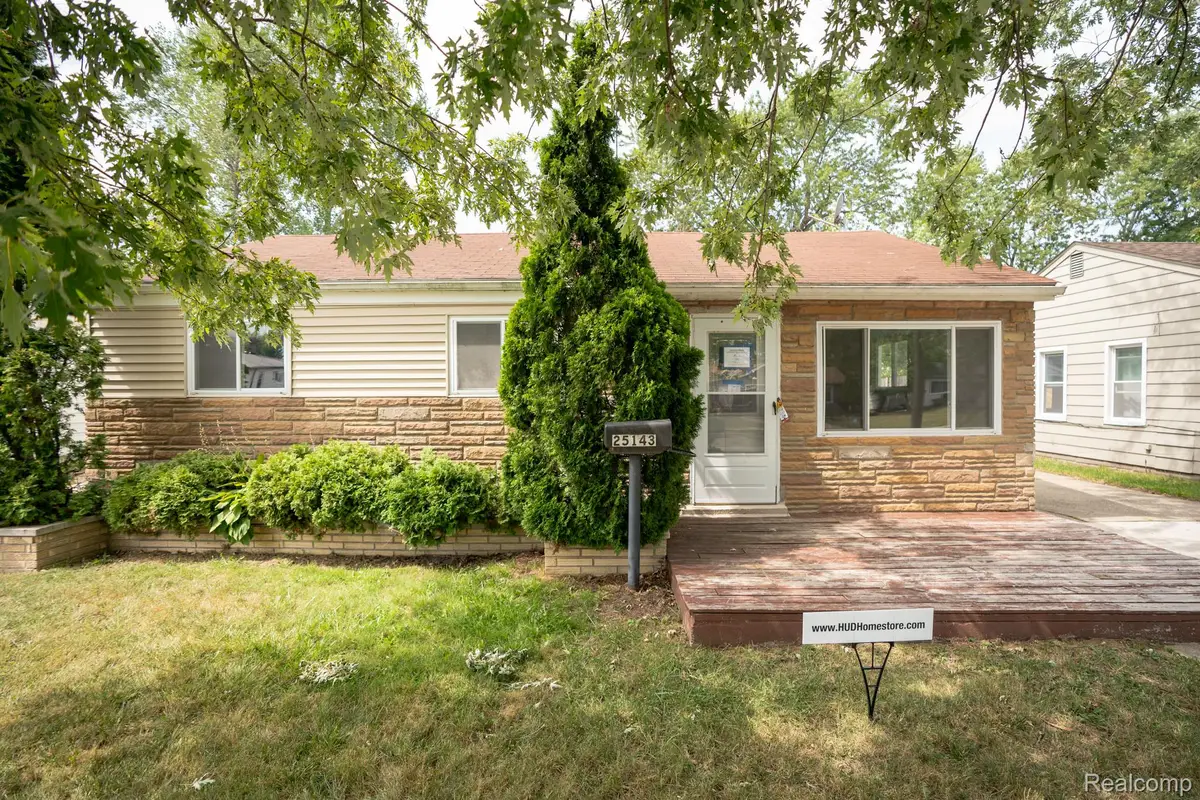 25143 Fern Street, Roseville, MI 48066 - #1