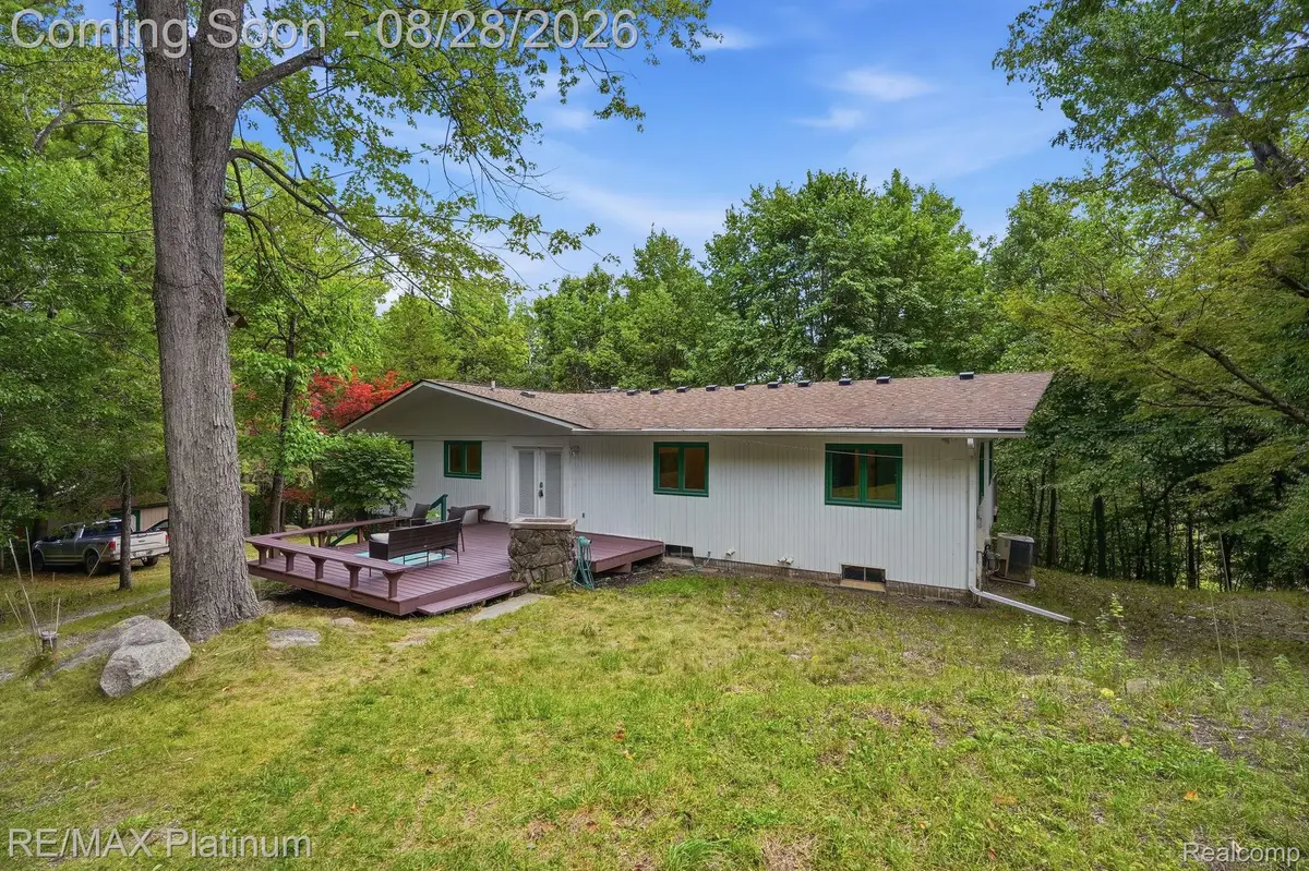 2420 Shagbark, Milford, MI 48380 - #1