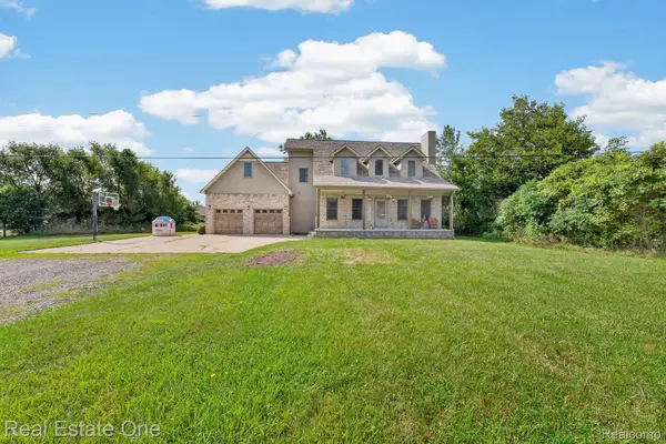 39755 Willow Road, NewBoston, MI 48164