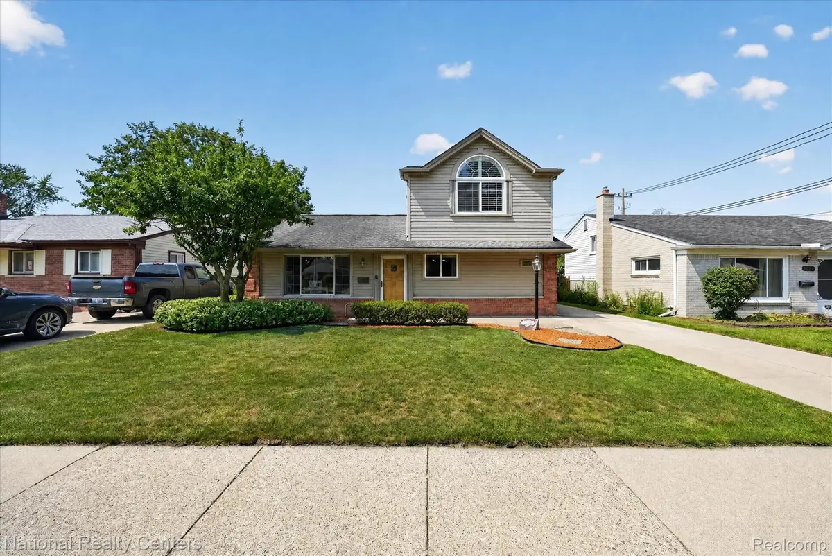 8347 Donna Street, Westland, MI 48185 - #1