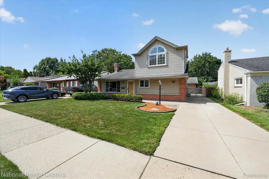 8347 Donna Street, Westland, MI 48185 - #2