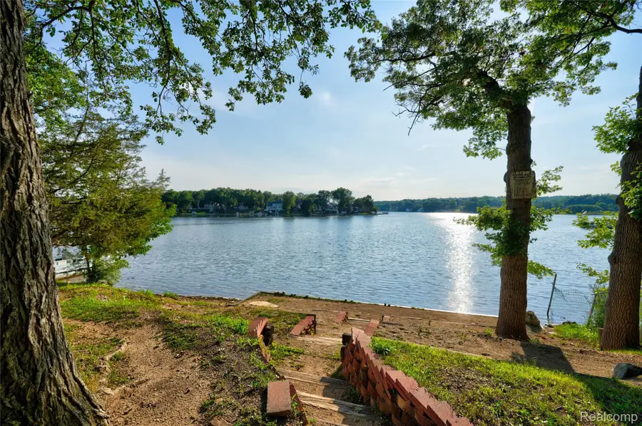 6220 Wertz, Davisburg, MI 48350 - #3