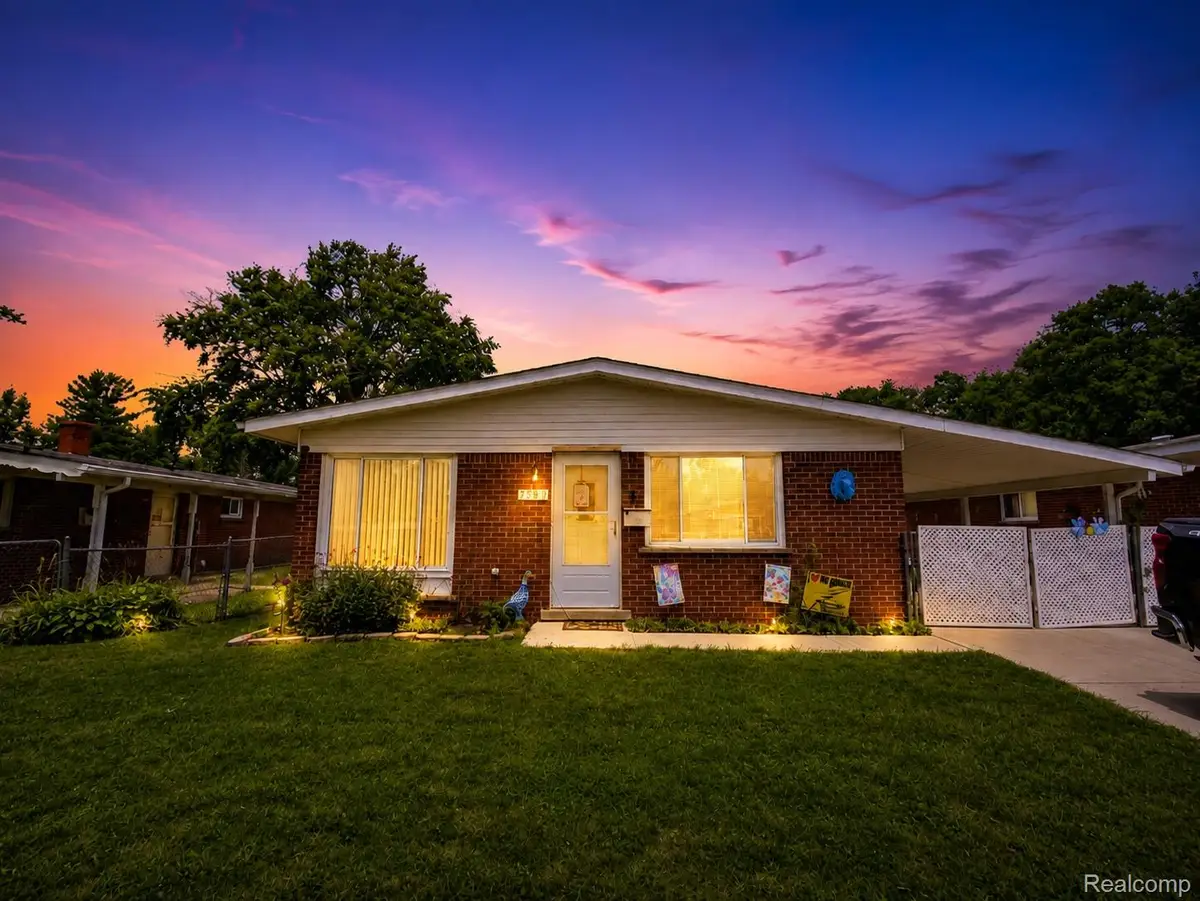 7541 Harrison Street, Westland, MI 48185 - #1