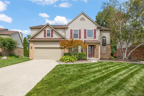 384 Stonehenge Drive, Canton, MI 48188