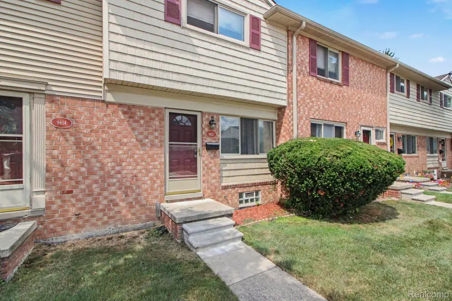 9612 Cornell #51, Taylor, MI 48180 - #2