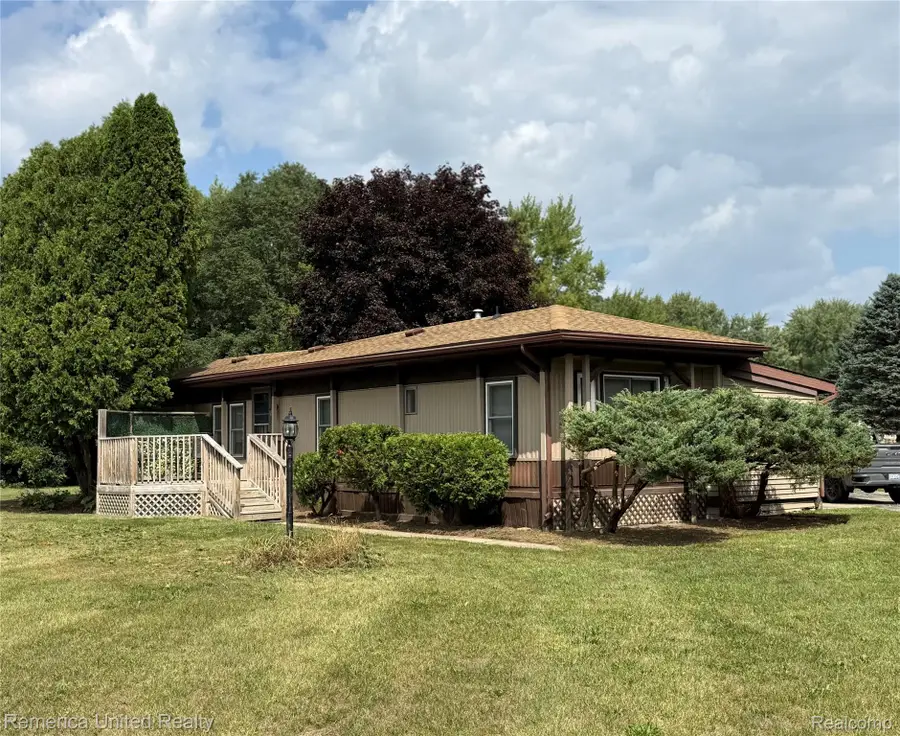 679 Menominee Drive, Howell, MI 48843 - #2