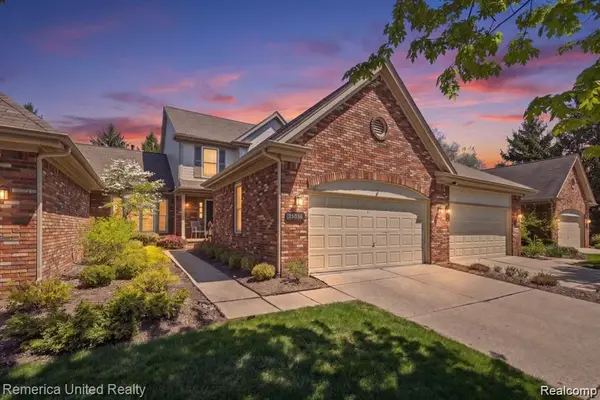 39656 Village Run Drive, Northville, MI 48168