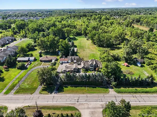 22535 Pennsylvania Road, Brownstown, MI 48193