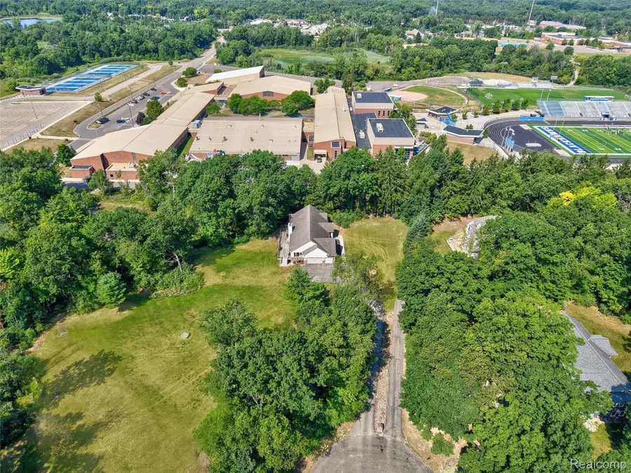 0 Hunters Ridge Drive Lot #b, Ortonville, MI 48462 - #2