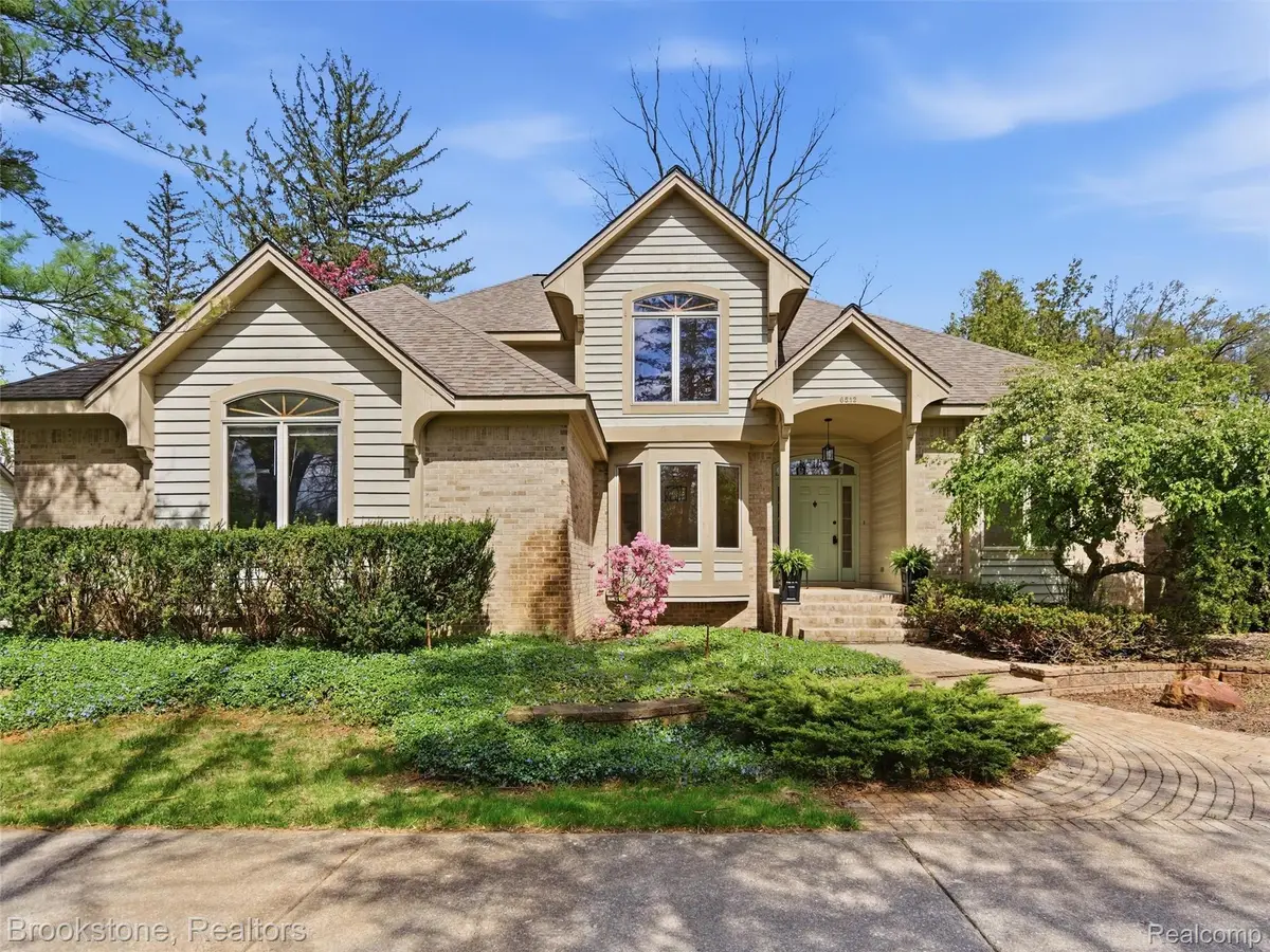 6512 White Lake Road, Clarkston, MI 48346 - #1