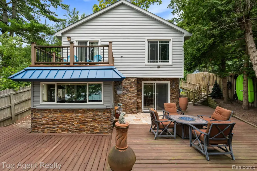 312 Beach Drive, Oakland, MI 48363 - #2