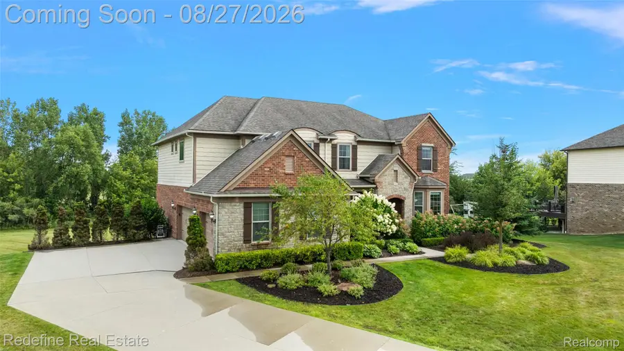 208 Oakland Crest Drive, Rochester, MI 48306 - #2