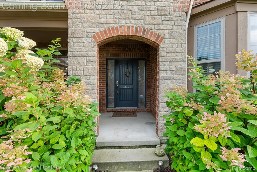 208 Oakland Crest Drive, Rochester, MI 48306 - #3