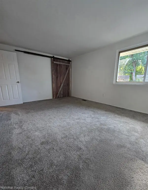 616 Rickett Road #130, Brighton, MI 48116