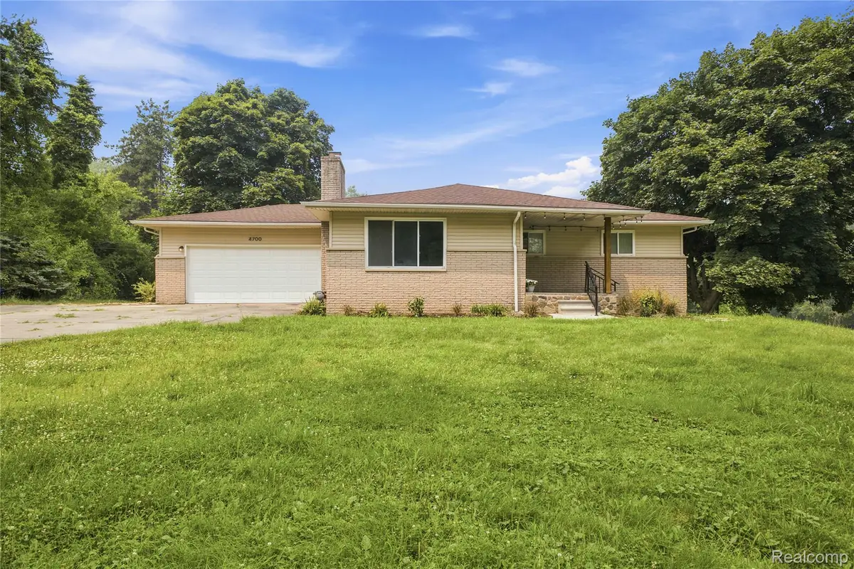 4700 Indianwood Court, Clarkston, MI 48348 - #1