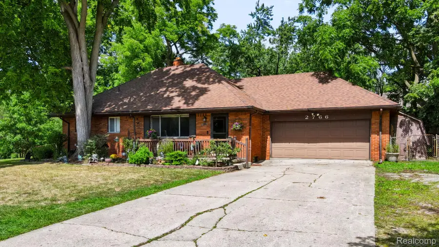 2766 W Huron Street, Waterford, MI 48328 - #2